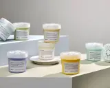 Varietà di balsami Davines in barattolo, per scoprire come avere capelli sani.