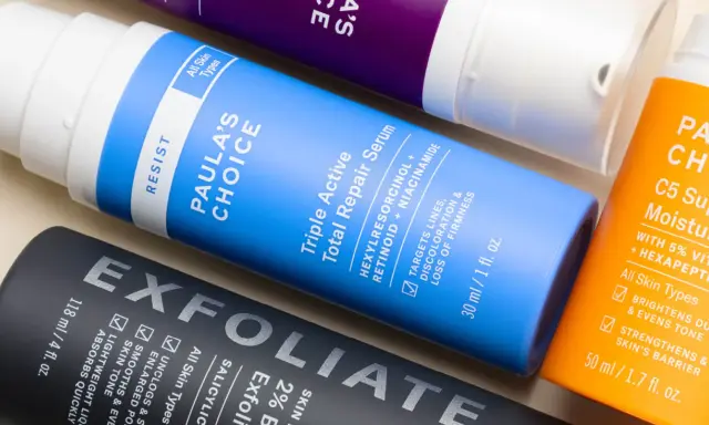 Siero viso Paula's Choice: la niacinamide e la vitamina C si possono usare insieme per una pelle luminosa e compatta.